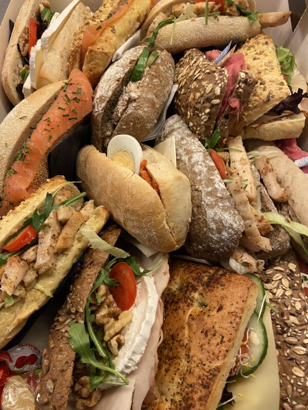 Luxe Lunchbox voor 8 personen gecombineerd met vis